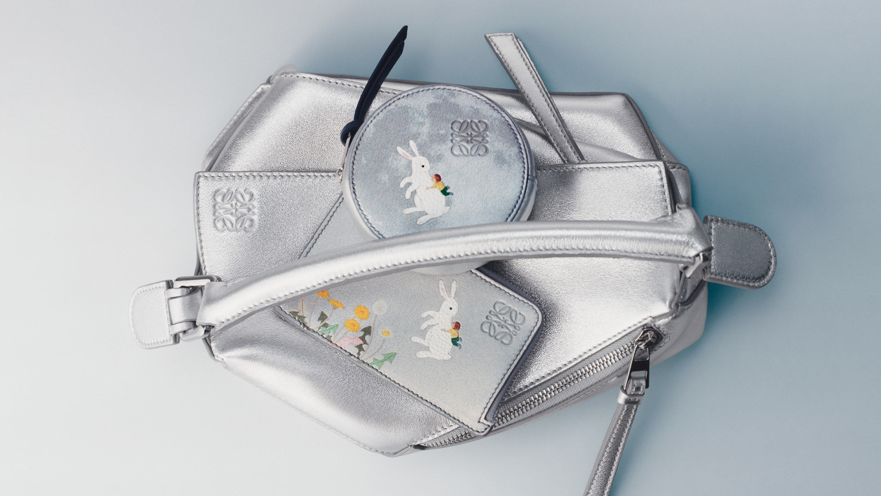 Customized designer bags gift ideas | LOEWE